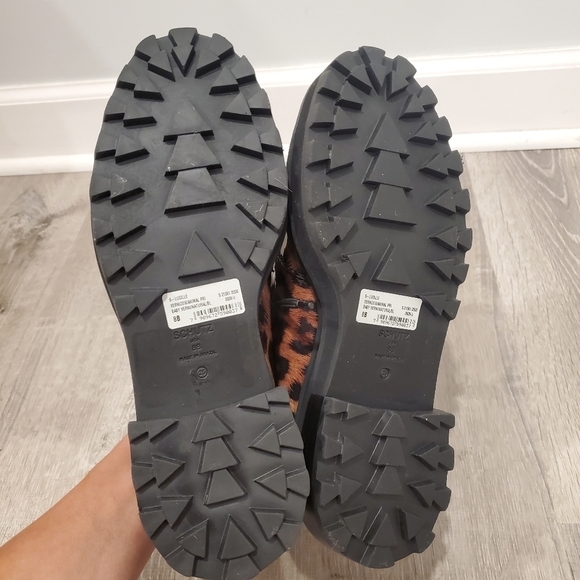 NEW Schutz Lucille Faux Shearling Lined Ankle Boot - Picture 6 of 9